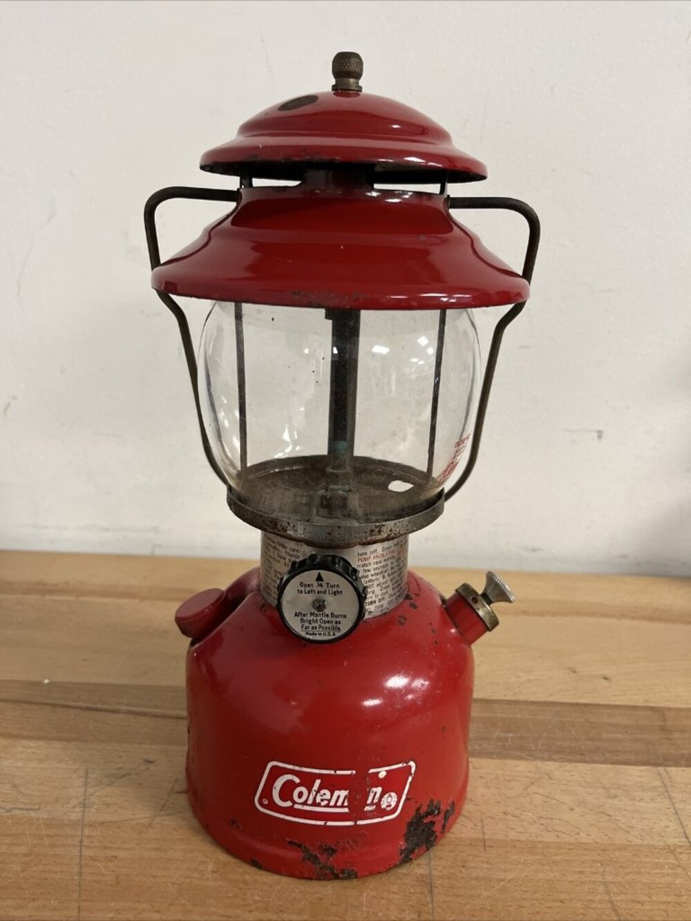 Vintage COLEMAN 200A Red Single Mantle Camp Lantern 1970s Camping 2/75